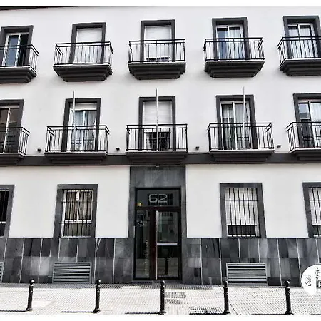 Plaza De La Luz 公寓 *